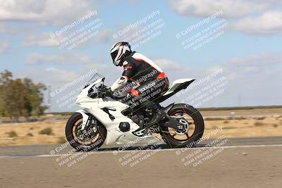 media/Nov-03-2024-TrackDaz (Sun) [[44580f4982]]/B Group/1220pm (Wheelie Bump)/